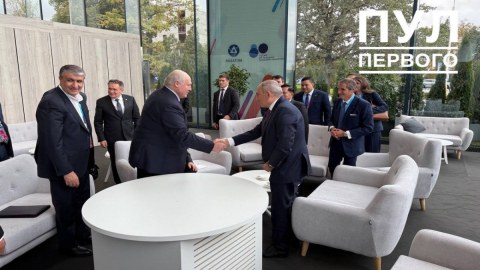 Lukaşenko və Paşinyan Moskvada görüşdü