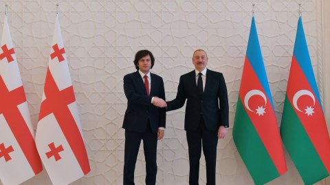 İlham Əliyevdən Kobaxidzeyə təbrik zəngi