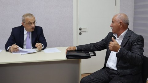 Zaur Mikayılov Xaçmazda vətəndaşları qəbul etdi