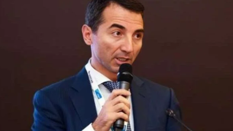Adnan Əhmədzadənin BƏƏ-dəki aktivləri bu şəxsə keçir