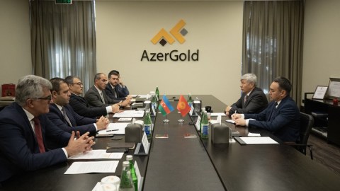 Zakir İbrahimov Qırğızıstanın ölkəmizdəki səfiri ilə görüşdü