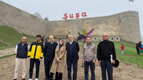 Senatorlar Şuşa və Xankəndidə - FOTO