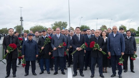 Zaur Mikayılov kollektivi ilə Zəfər parkında - Fotolar