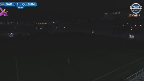 "Sabah" - "Sumqayıt" oyununda işıqlar söndü - VİDEO