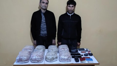 İranla sərhəddə 2 nəfər 8 kq narkotiklə saxlanıldı