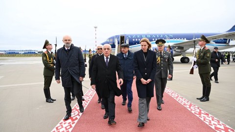Əli Əsədov Belarusa getdi