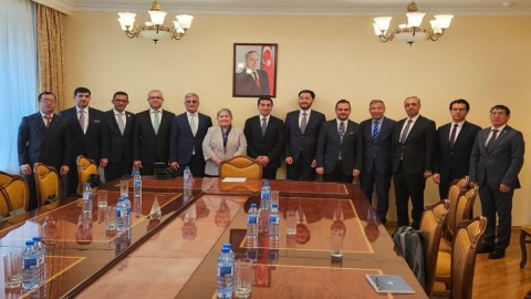 Baş katibin müavini Hikmət Hacıyevin qəbulunda