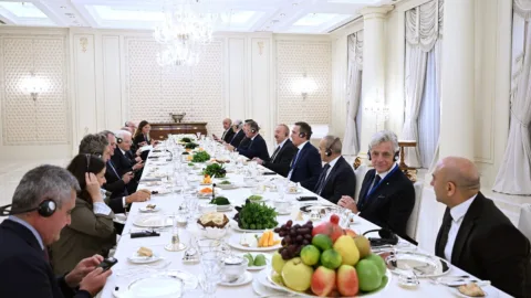 Mattarellanın şərəfinə rəsmi ziyafət verilib
