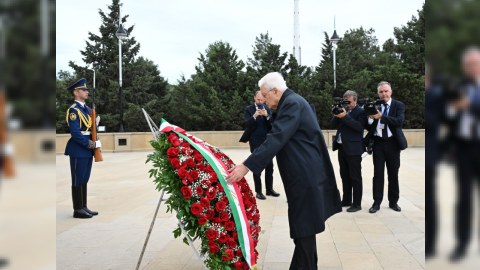 İtaliya Prezidenti Şəhidlər xiyabanını ziyarət etdi
