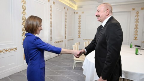 İlham Əliyev Moldova Prezidenti ilə görüşdü