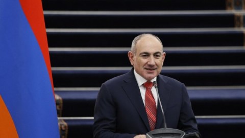 Paşinyan erməniləri sakitləşdirdi: &ldquo;Zəngəzur dəhlizi&rdquo; deyirlərsə, desinlər