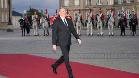 İlham Əliyev Zirvə toplantısının açılışında - FOTOLAR