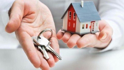 Bakıda ev almaq üçün 18 il işləmək lazımdır&nbsp;