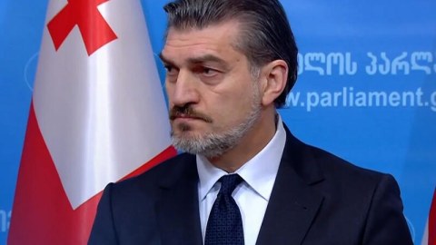 Gürcüstanda hakimiyyət zorakılıq yolu ilə dəyişməyəcək -&nbsp;&nbsp;Kavelaşvili