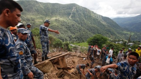 Nepalda torpaq sürüşməsi - 47 nəfər öldü