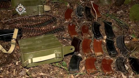 Gürcüstan DTX Tbilisidə külli miqdarda silah-sursat aşkarladı