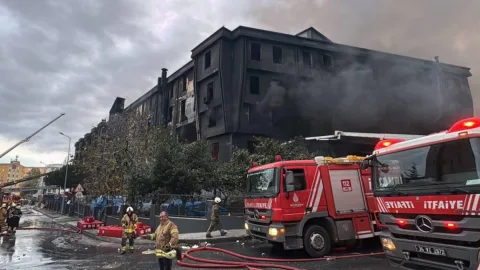 İstanbulda güclü yanğın