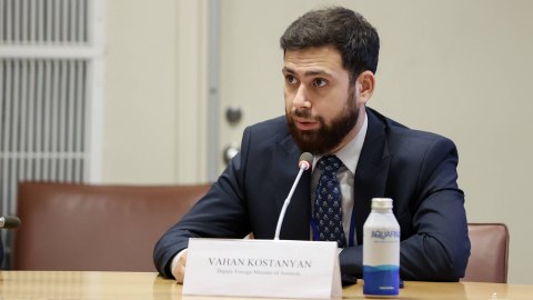 Erməni nazir müavini içib dava saldı