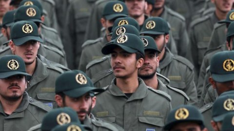 SEPAH qərargahına silahlı hücum - Ölən və yaralananlar var