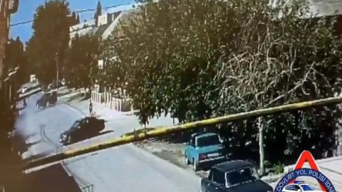 4 piyadanın vurulduğu yol qəzasının görüntüsü yayıldı&nbsp;-&nbsp;VİDEO