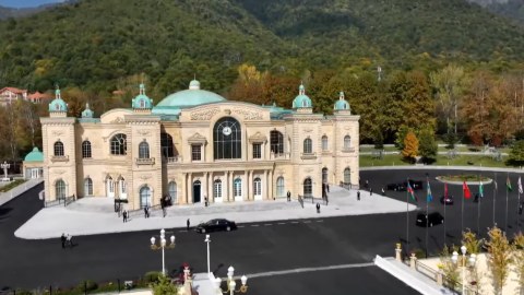 Qəbələdə liderlərin toplantısı bu mərkəzdə keçirilir - FOTOLAR