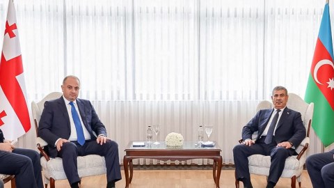 Azərbaycanla Gürcüstan müdafiə nazirləri görüşdülər - FOTOLAR