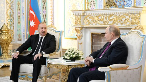Azərbaycanla münasibətlərin müttəfiqlik ruhunda davam edəcəyinə ümidvarıq - Putin