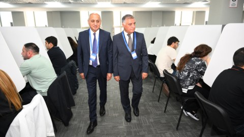 Prokurorluq orqanlarına test imtahanı keçirilib - FOTO
