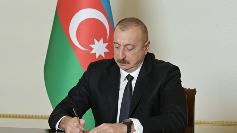 Prezident dəmir yolu işçilərini təltif etdi - SİYAHI