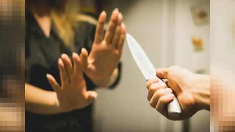 Kürdəmirdə ər arvadını BIÇAQLADI