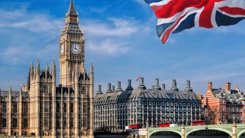 Britaniya Azərbaycana silah embarqosunu LƏĞV ETDİ