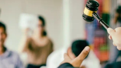 Ləğv prosesində olan bankın mənzili hərraca çıxarılır - QİYMƏT