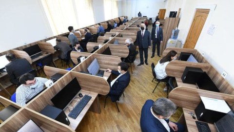 Notariat fəaliyyəti ilə məşğul olmaq istəyənlərin&nbsp;NƏZƏRİNƏ!