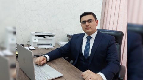 Tanınmış vəkilin fəaliyyəti dayandırıldı