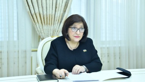 Spiker&nbsp;Baş Assambleyanın iştirakçıları ilə görüşdü