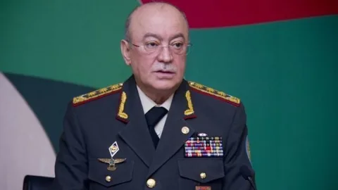Kəmaləddin Heydərov rəisi işdən çıxardı
