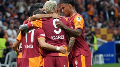 "Qalatasaray" Ermənistandan futbolçu alır