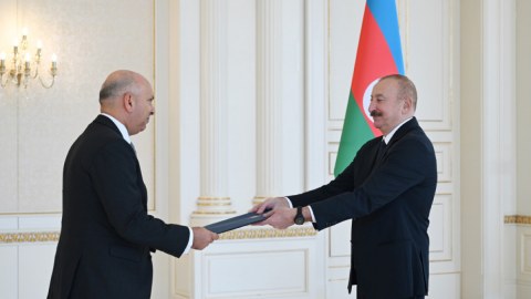 İlham Əliyev səfirin etimadnaməsini qəbul etdi - FOTO