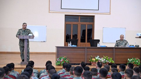 Zakir Həsənov&nbsp;Komandonun şəxsi heyyətinə tapşırıqlar verdi