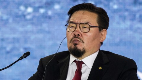Bu ölkədə baş nazir istefa verdi