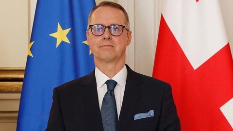 Almaniya Gürcüstandakı səfirini geri çağırdı