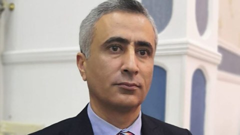 Fuad Qəhrəmanlı Fransaya mühacirət edib