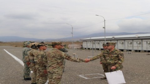 Hərbi prokuror xüsusi təyinatlılarla görüşdü - FOTO