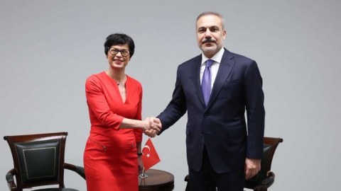 Fidan Avropa komissarı ilə bir arada