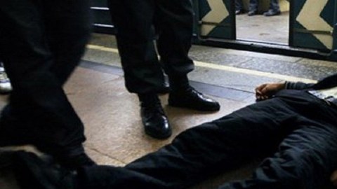 Bakı metrosunda sərnişin öldü