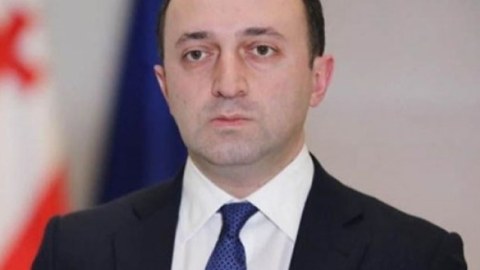 Qanunsuz gəlir əldə etdiyini etiraf etdi