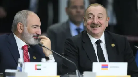 Paşinyanın ritorik sualı:&nbsp;Siz istəyirsiniz ki, məni öldürsünlər? - VİDEO