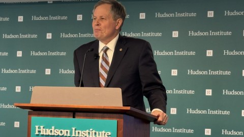 Amerikalı senator Zəngəzur dəhlizindən danışdı