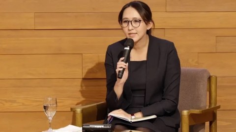 Uzaq Şərqin ilk xanım liderinin hökumətində TÜRK MƏMUR