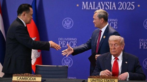 Tayland və Kamboca &ldquo;sülh sazişi&rdquo; imzaladı